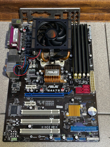 ASUS M4A78 + Phenom X4 955 Black Edition 4 Core + 8GB Corsair XMS2-6400 + Cooler