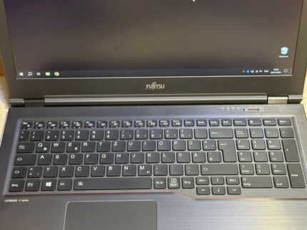 Fujitsu LifeBook U759 | Intel Core i5-8265U | 16GB DDR4 | 256GB Samsung NVMe | Full HD IPS