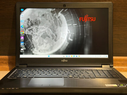 Fujitsu Celsius H780 | i7-8850H 2.6-4.3GHz | 16GB DDR4 | Quadro P2000 | 512GB NVMe | 17.3" Full HD IPS | Made in Germany